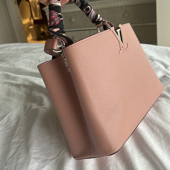 Louis Vuitton Capucines bag - Picture 4 of 7